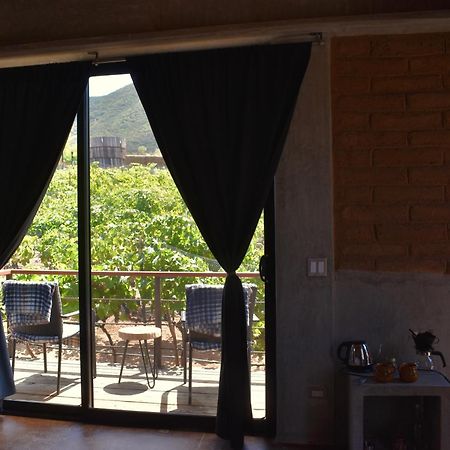 לינה וארוחת בוקר ואלה דה גוואדלופה Uvauva Eco-Retreat מראה חיצוני תמונה