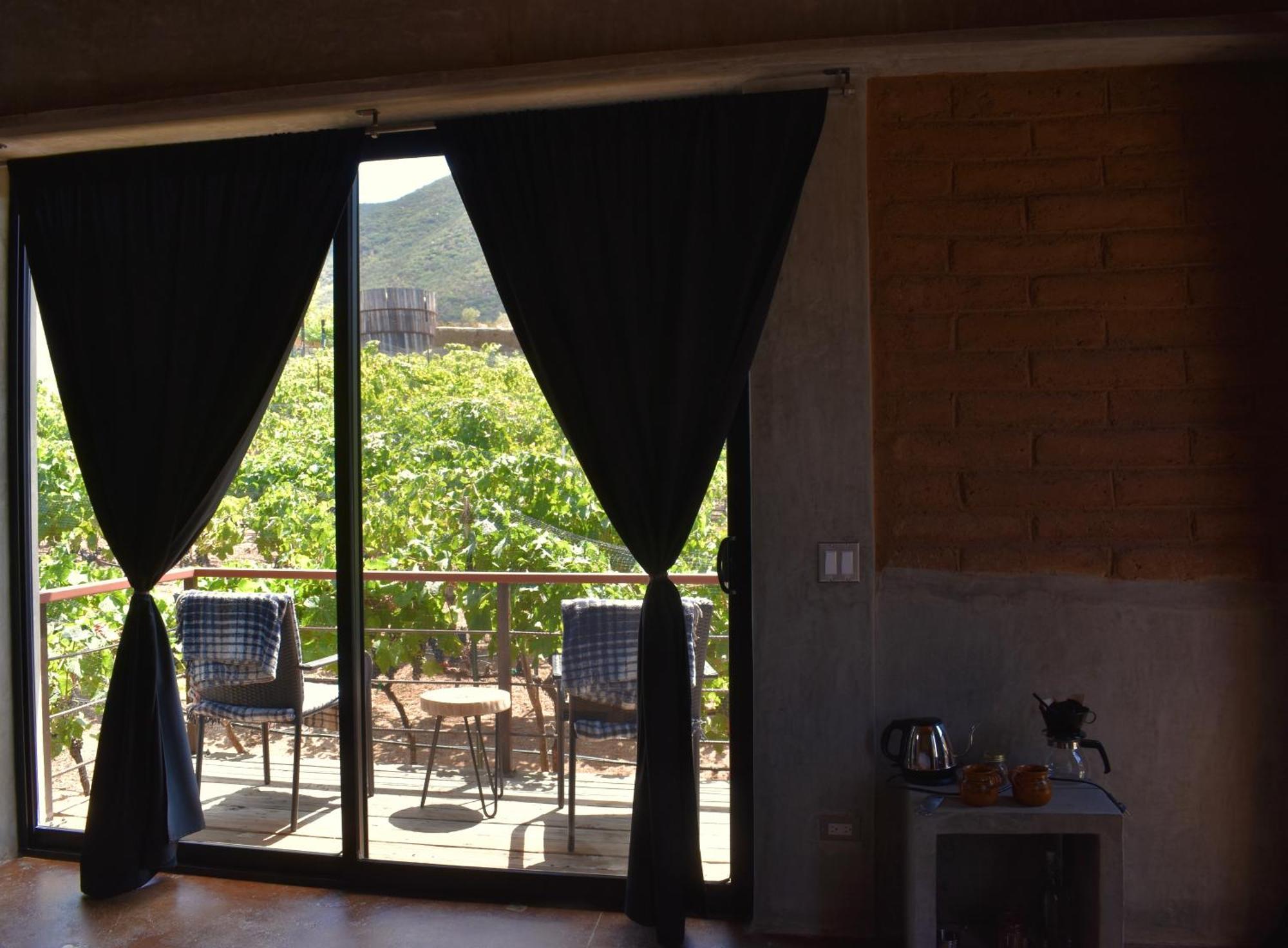 לינה וארוחת בוקר ואלה דה גוואדלופה Uvauva Eco-Retreat מראה חיצוני תמונה
